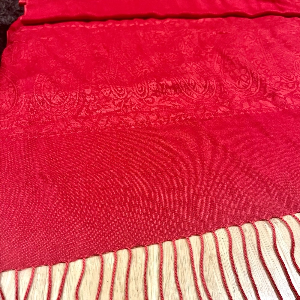Like new pashmina shawl